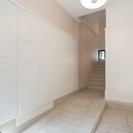 Apartment Ve.n.i.ce Cera Remer