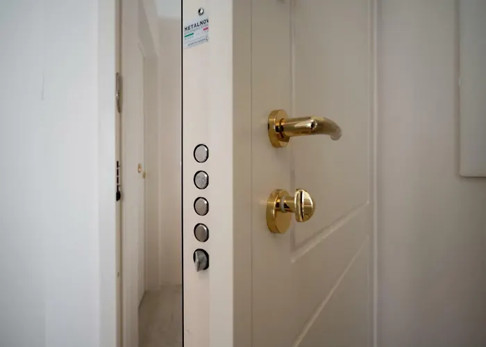 Cera Remer Apartment *